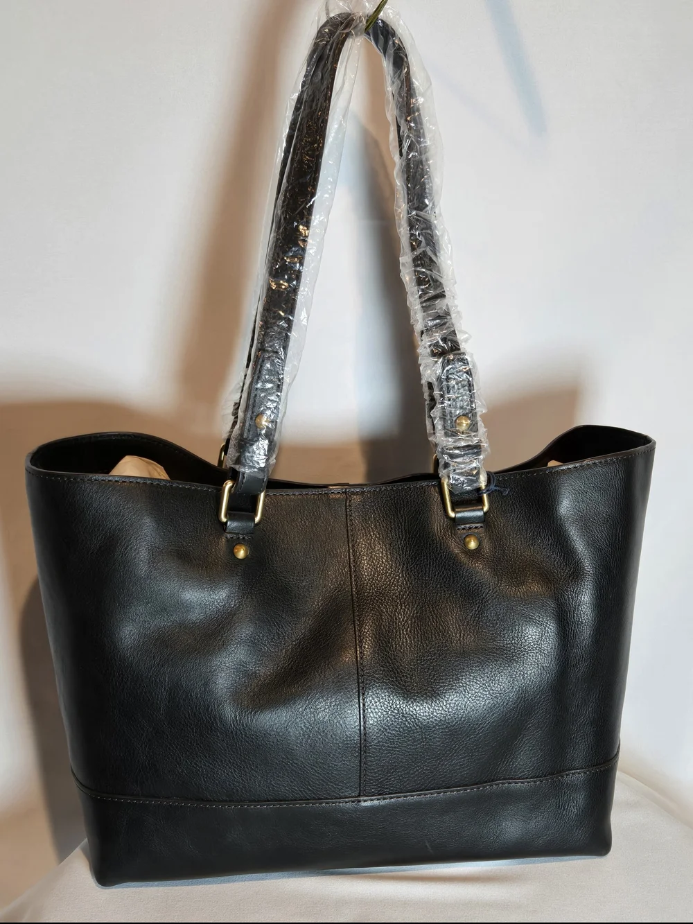 NWT Dooney & Bourke East West Chelsea Black Leather Tote Bag Dust Bag